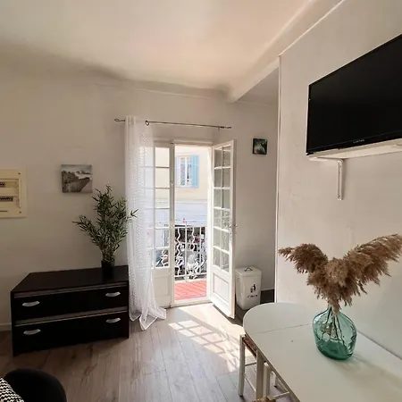 Rénové Dans Le Coeur Du Vieil Wifi Climatisation * Antibes
