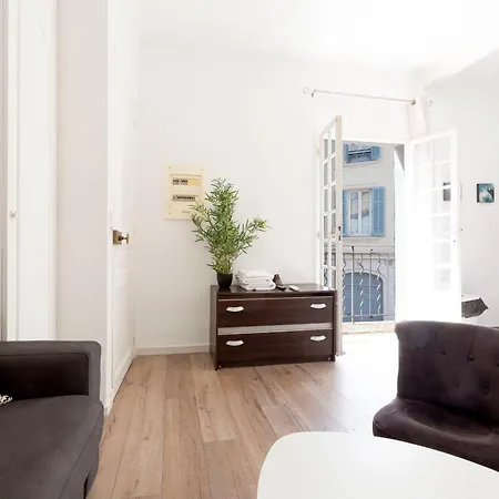 Rénové Dans Le Coeur Du Vieil Wifi Climatisation Appartement Antibes