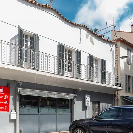 Cozy 30 M In Old With Wi-fi & Ac Appartement Antibes